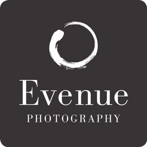 Eva Neuman I Fotograf na volné noze logo