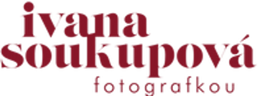 Ivana Soukupová FOTOGRAFKOU logo