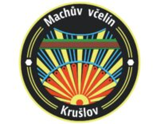 Machův malovaný a vyřezávaný včelín v Krušlově logo
